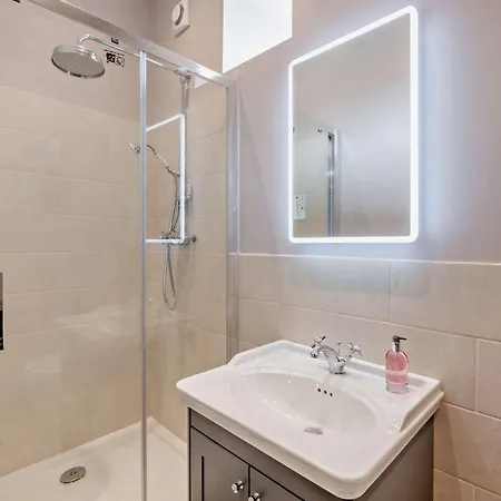 3 Bed In Ripon 93105 Ferienhaus Studley Roger